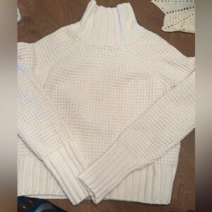 Hippoi Rose cream sweater